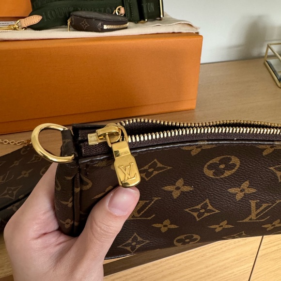 🚫SOLD🚫Louis Vuitton Multi Pouchette - Picture 14 of 16